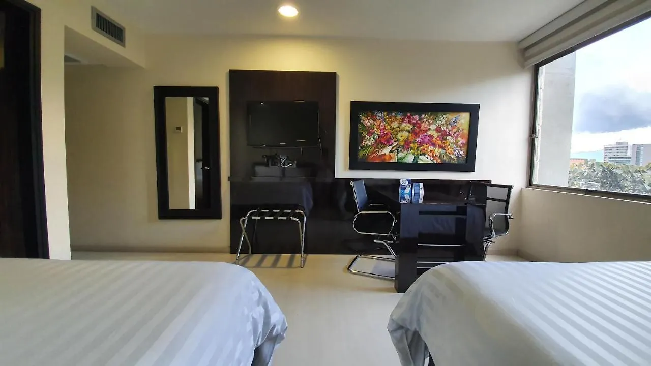 Hotel Portón Medellín 4*,