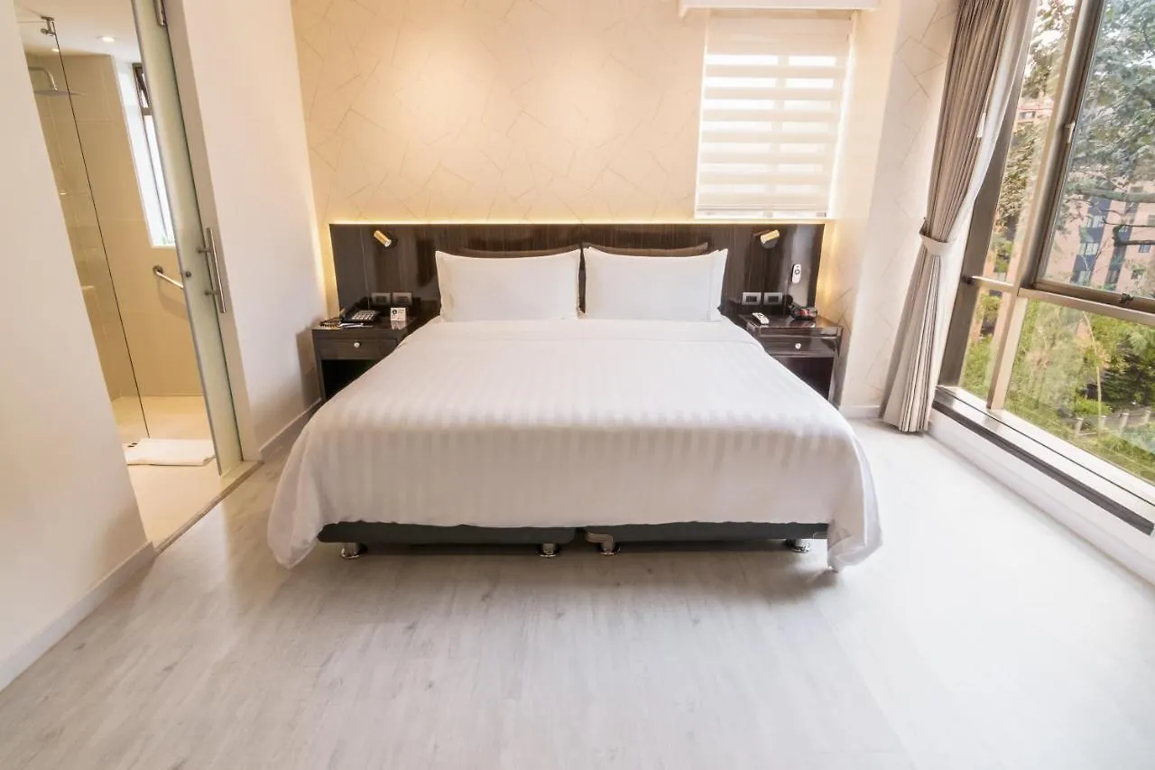 ****  Hotel Portón Medellín Colômbia