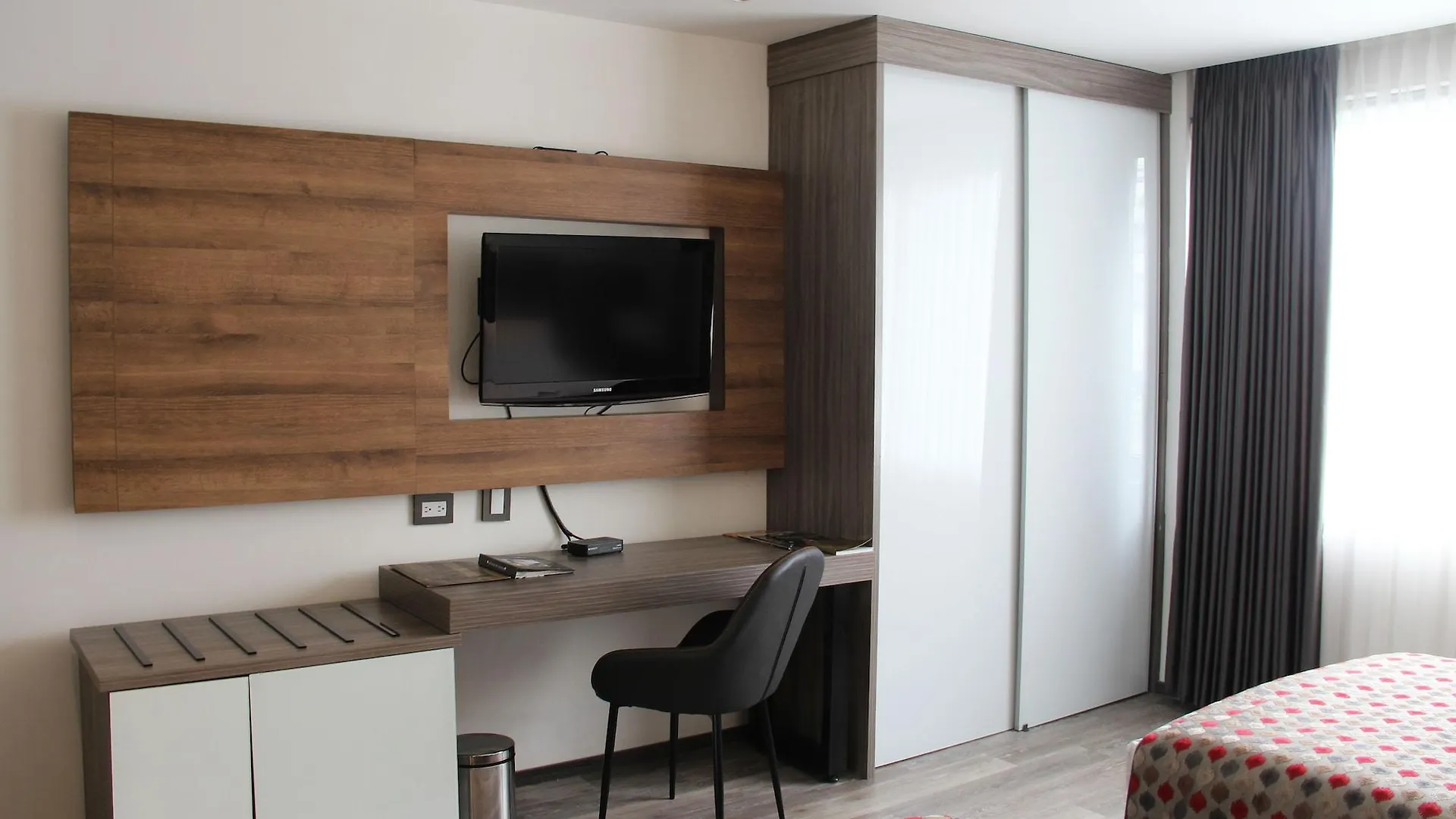 Ghl Hotel Porton Medellin 4*,  Colombia